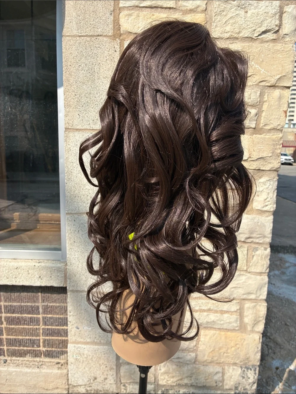 Women's Medium Dark Brown Wavy Wig